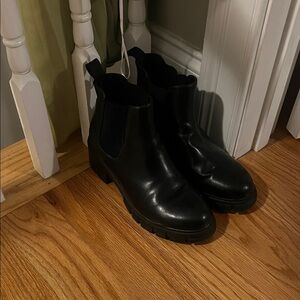 Black Chunky Chelsea Boots